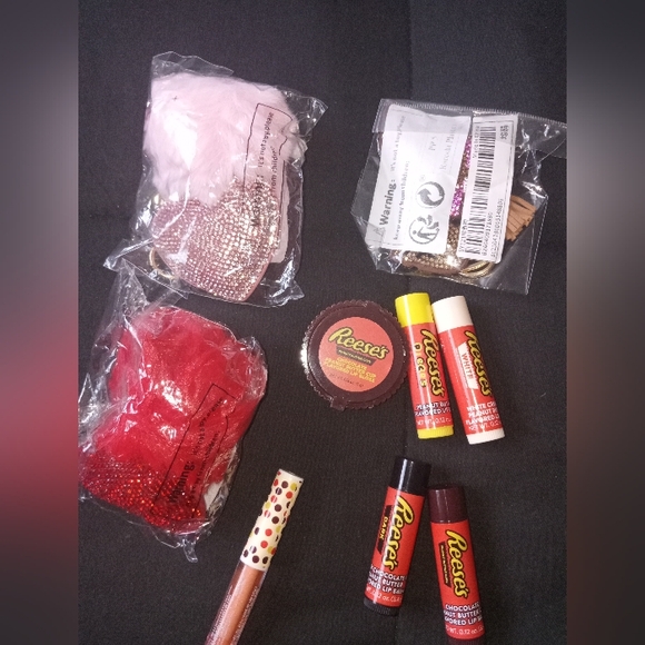 $10 BUYER APPRECIATION Karl Lagerfeld You're Not Getting the bag for $10 !! - Picture 5 of 5